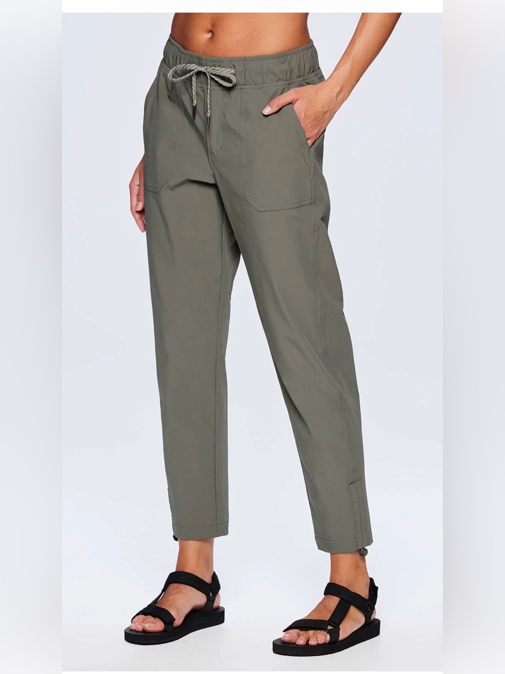 Women’s lightweight pants